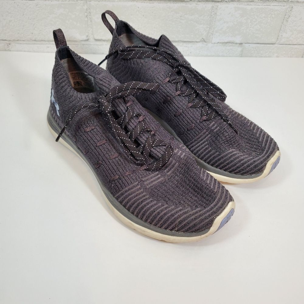 Under Armour comfy gray athletic shoes